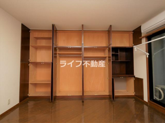 ザ・リージェントの収納|たっぷりとした収納スペースです