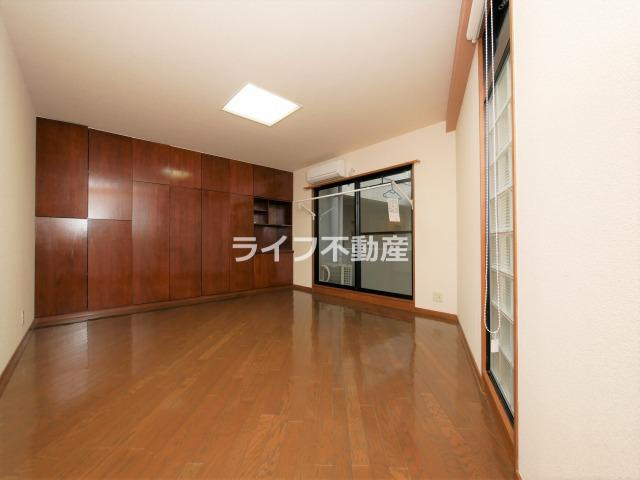 ザ・リージェントの洋室|ゆったりした洋室です