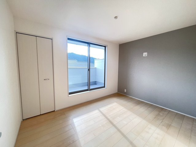 静岡市葵区羽鳥５丁目　新築戸建　全２棟　2号棟の洋室