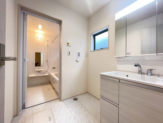 静岡市葵区羽鳥５丁目　新築戸建　全２棟　2号棟の脱衣所