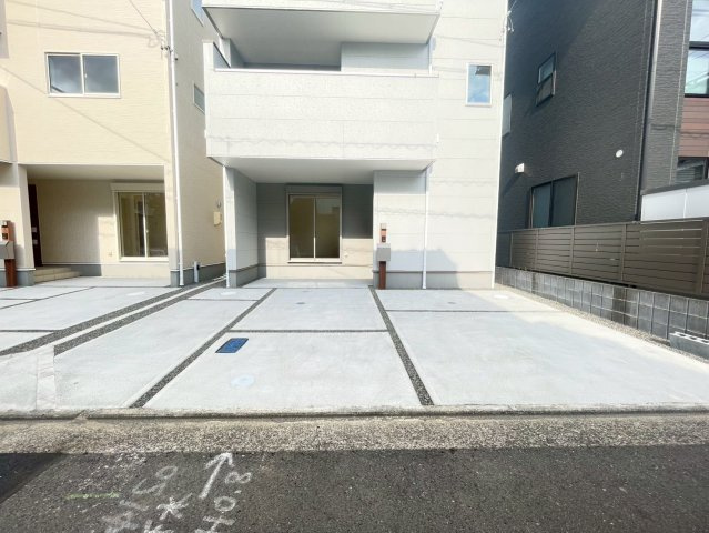 静岡市葵区羽鳥５丁目　新築戸建　全２棟　2号棟の駐車場