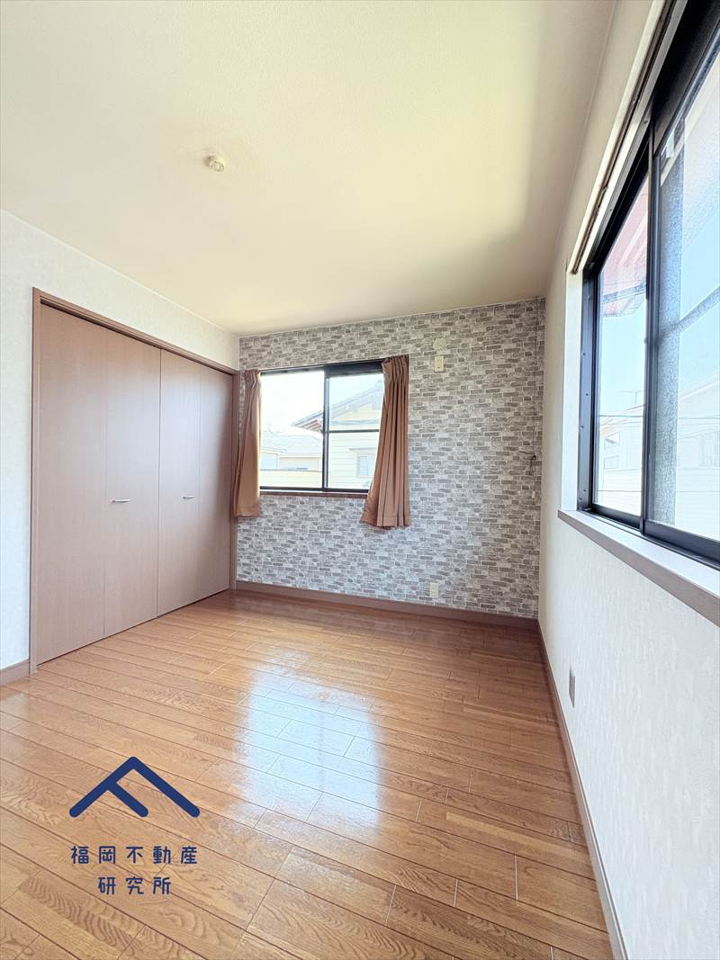 春日市紅葉ヶ丘西７丁目　戸建ての洋室