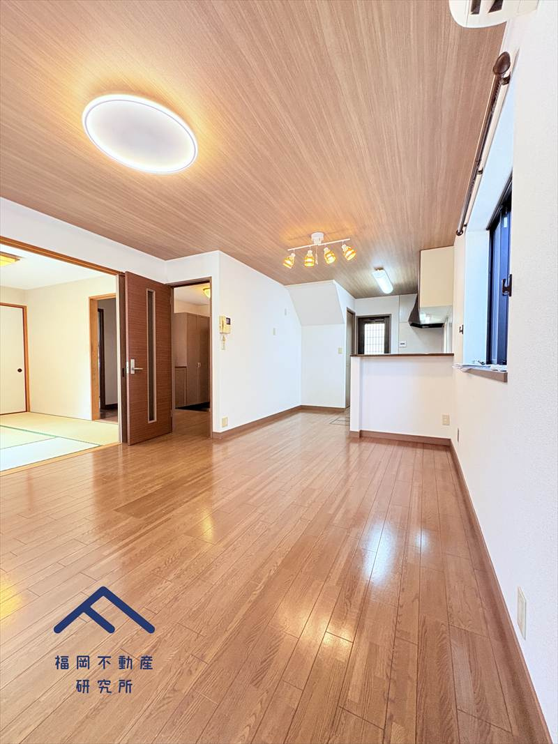 春日市紅葉ヶ丘西７丁目　戸建ての居間・リビング