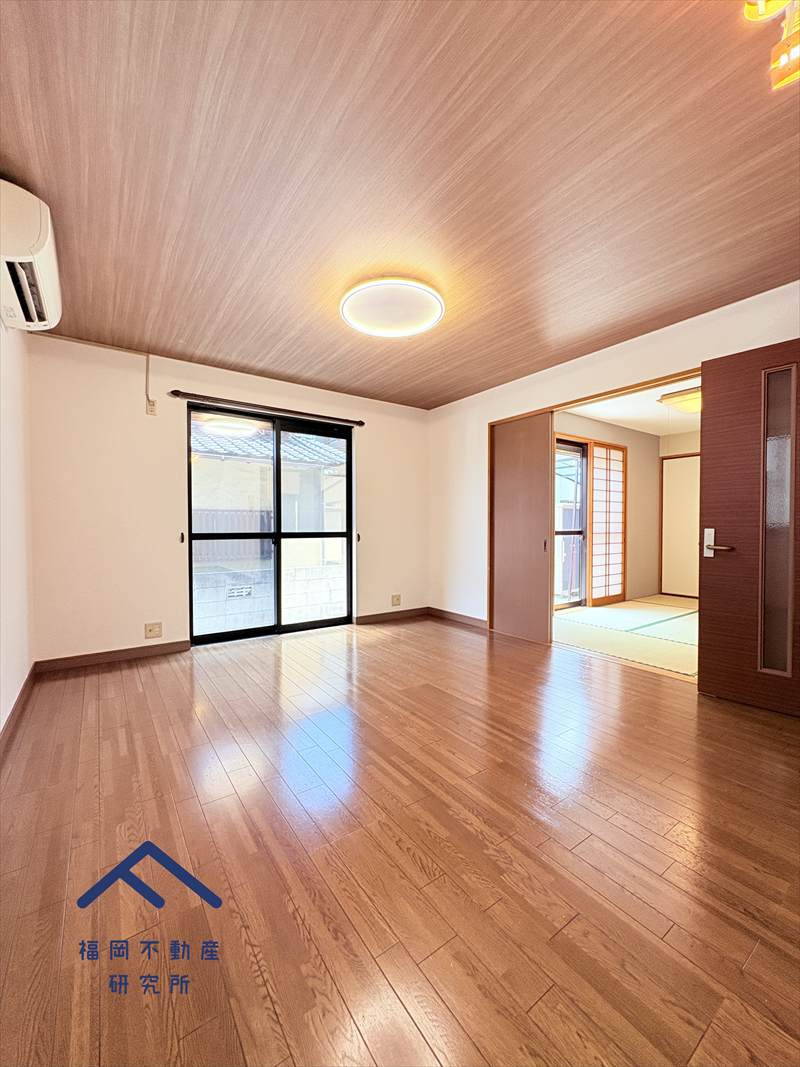 春日市紅葉ヶ丘西７丁目　戸建ての居間・リビング