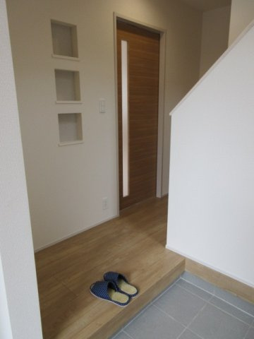 【仲介手数料無料】新築戸建　深谷市東方3680-35（全1棟）の玄関