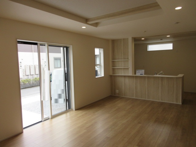 【仲介手数料無料】新築戸建　深谷市東方3680-35（全1棟）の居間・リビング