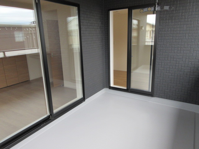 【仲介手数料無料】新築戸建　深谷市東方3680-35（全1棟）のバルコニー