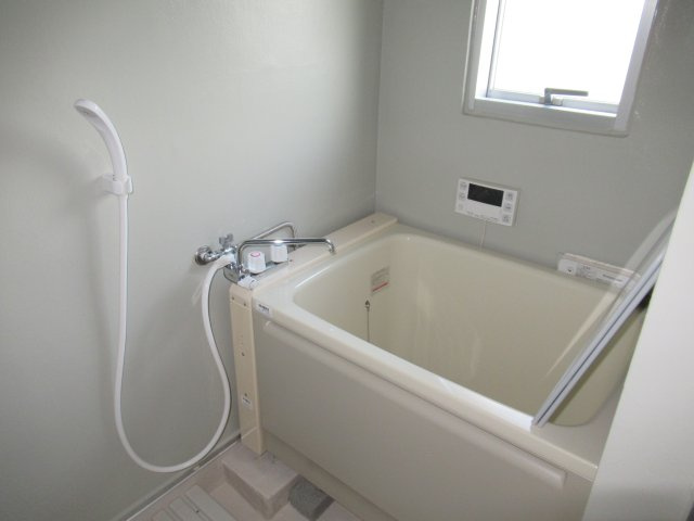 兵庫県公社　姫路青山６号棟の浴室|日々の暮らしに欠かせないお風呂です