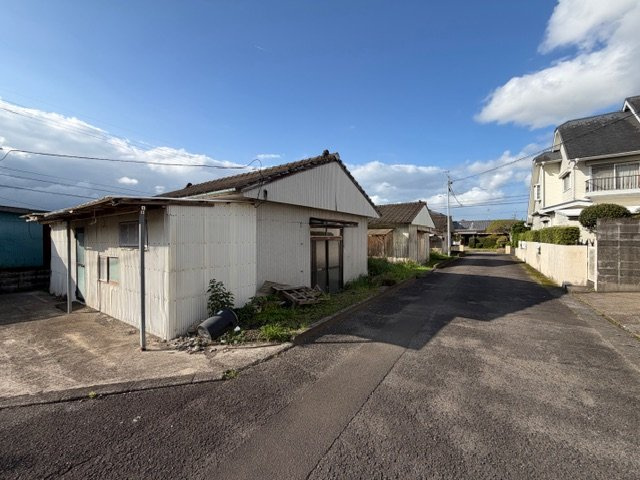 都城市都北町の売地の前面道路含む現地写真
