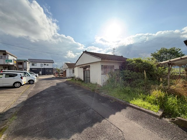 都城市都北町の売地の前面道路含む現地写真