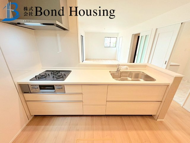 西江井島駅まで徒歩4分　中尾全2棟　A号棟のキッチン