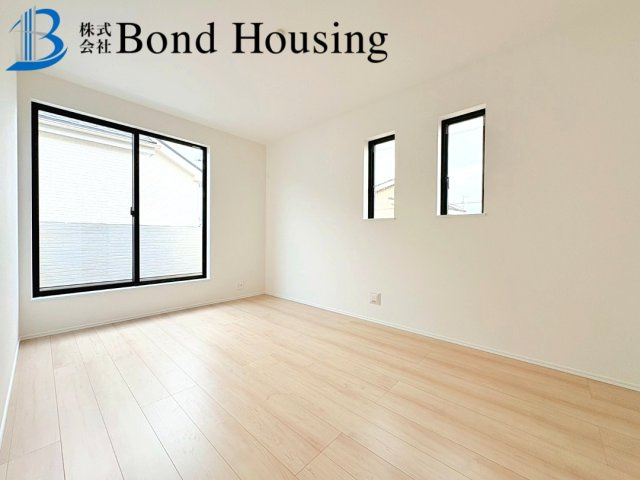 西江井島駅まで徒歩4分　中尾全2棟　A号棟の洋室