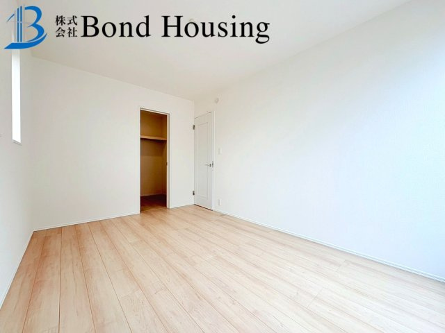 西江井島駅まで徒歩4分　中尾全2棟　A号棟の洋室