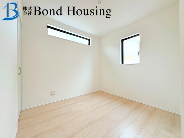 西江井島駅まで徒歩4分　中尾全2棟　A号棟の洋室