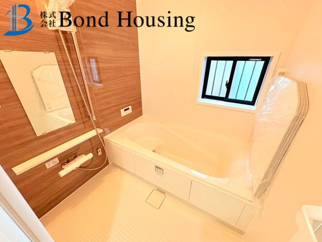 西江井島駅まで徒歩4分　中尾全2棟　A号棟の浴室