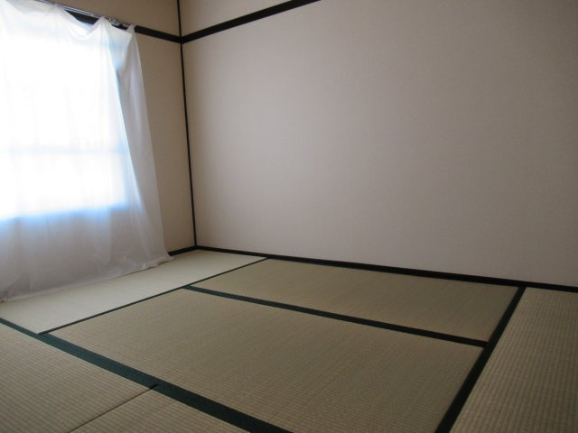 兵庫県公社　姫路市川１号棟の和室|和室があれば客間としても活用できます