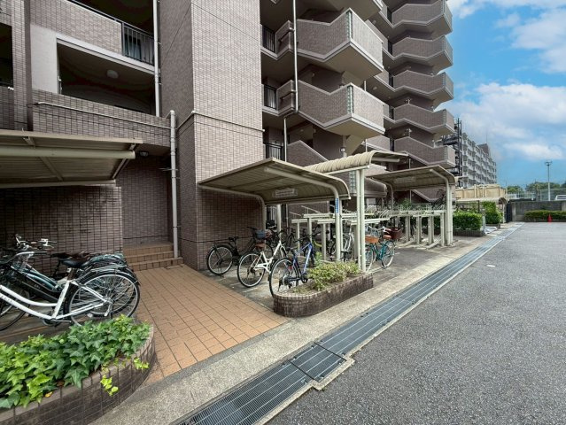 ディアステージ四条葛野大路のその他|閑静な住宅地です♪駐輪所もございます！