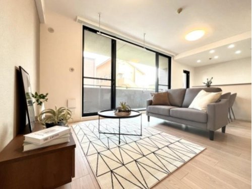 ディアステージ四条葛野大路の居間・リビング|ゆったりくつろげるリビングルームです♪