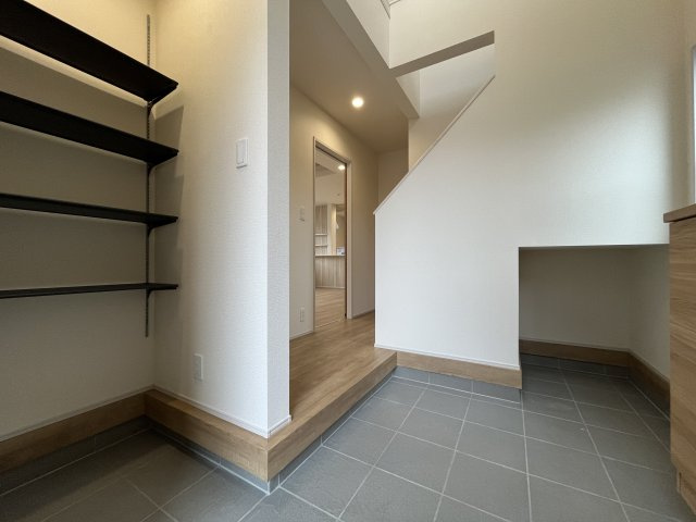 【玄関】 | 深谷市東方　ブルーミングガーデン　新築戸建　全１棟　１号棟