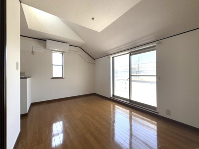 【洋室】 | 小山板倉町貸家