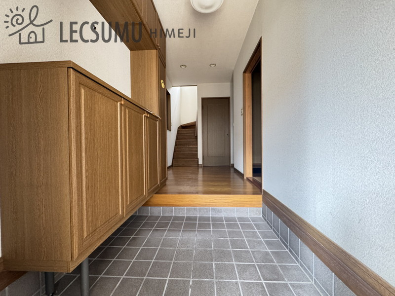 姫路市書写/中古戸建の玄関