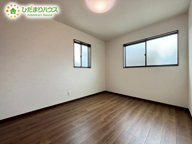 深谷市原郷　第5期　未入 居住宅　ワイウッドコート　02の子供部屋