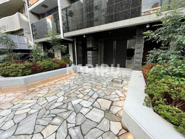 S-RESIDENCE堺筋本町Deuxのエントランス
