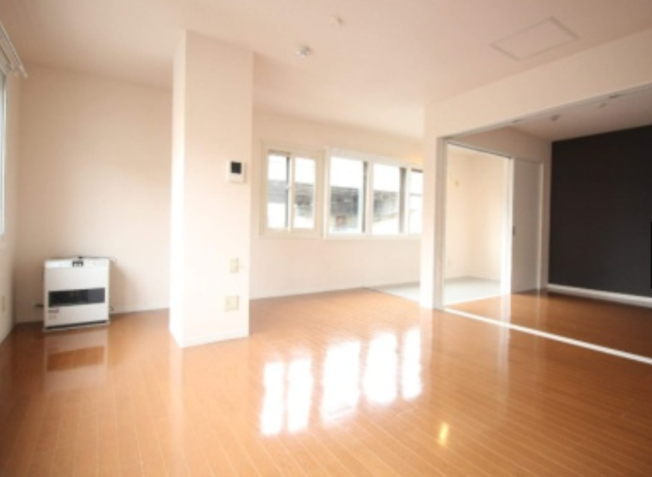 札幌市東区北三十四条東8丁目　一棟収益マンションの居間・リビング