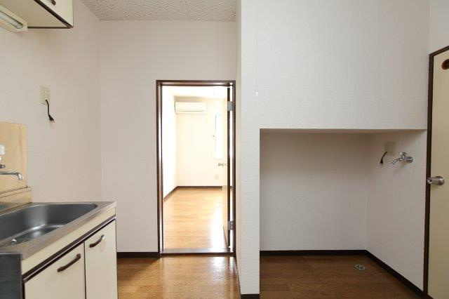 センチュリーハウス津志田Bの内装