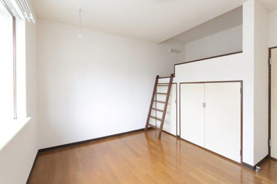 【洋室】 | センチュリーハウス津志田B