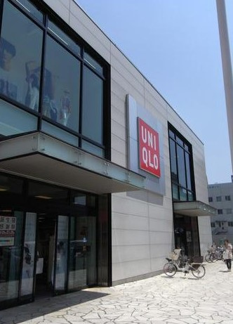 カーサスワAの周辺