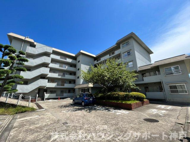 上高丸コーポラスの外観