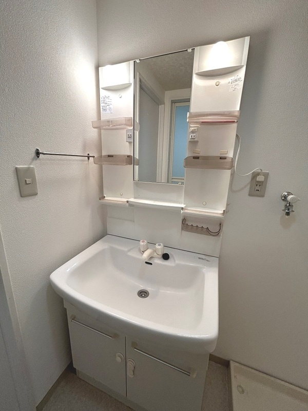 サンシティ南行徳Ⅲ の独立洗面台