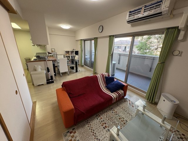 レピア高松のエントランス