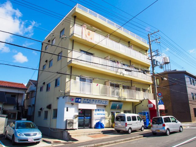 坂上コーポラスの外観