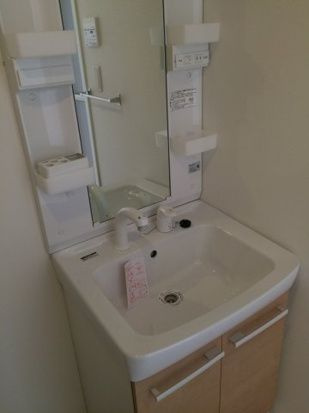 クレヴィスタ門前仲町の独立洗面台