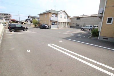 【駐車場】 | シャン・ド・フルールB