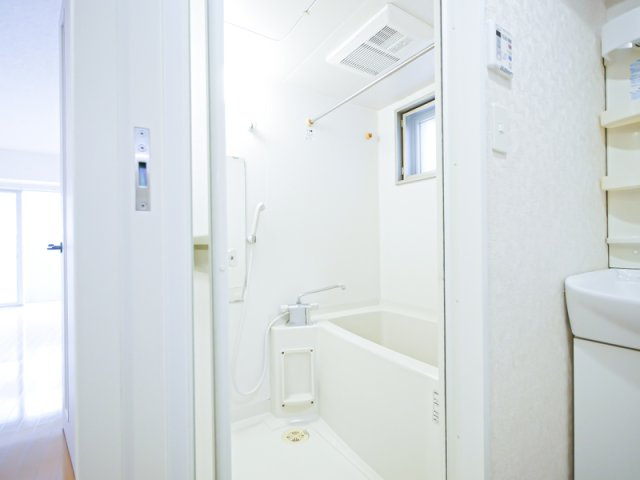 サヴォイテンジンクォーター　9階のシャワールーム|現状優先になります。