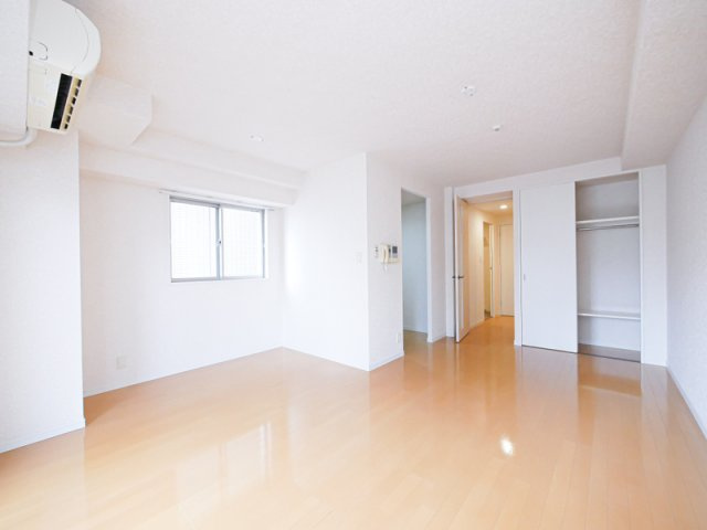 サヴォイテンジンクォーター　9階の居間・リビング|現状優先になります。