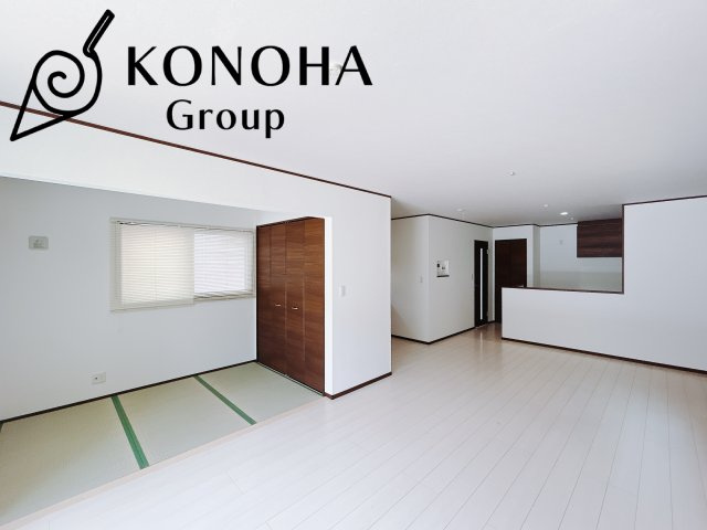 【中古戸建】伊勢崎市今泉町の居間・リビング|これから長く住むお家のリビングには毎日気持ちのいい日差しが差し込みます。ポカポカ日向ぼっこをしながらお昼寝をするのもいいですね♪明るいリビングに気分も晴れやかに♪