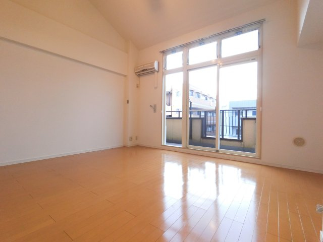 【居間・リビング】