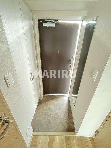 プレサンス深江橋ラヴィゲートの玄関