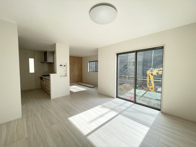 【居間・リビング】 | 深谷市萱場第１０期　ワイウッドコート　新築戸建　全6区画　１号棟