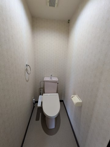 スカイステージ３３のトイレ|落ち着いた色調のトイレです