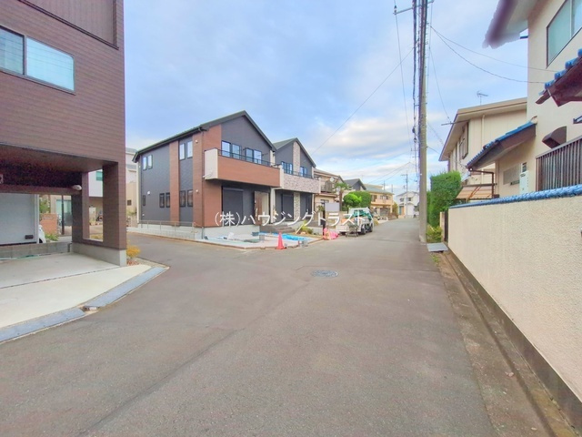 仲介手数料無料　FiT所沢市北所沢町1期・新築全2棟の前面道路含む現地写真