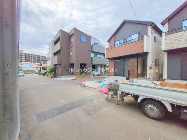 仲介手数料無料　FiT所沢市北所沢町1期・新築全2棟の前面道路含む現地写真