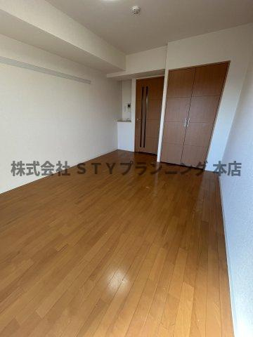 仲介手数料０円！アールズヒルズ社台の居間・リビング