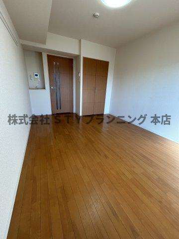 仲介手数料０円！アールズヒルズ社台の居間・リビング