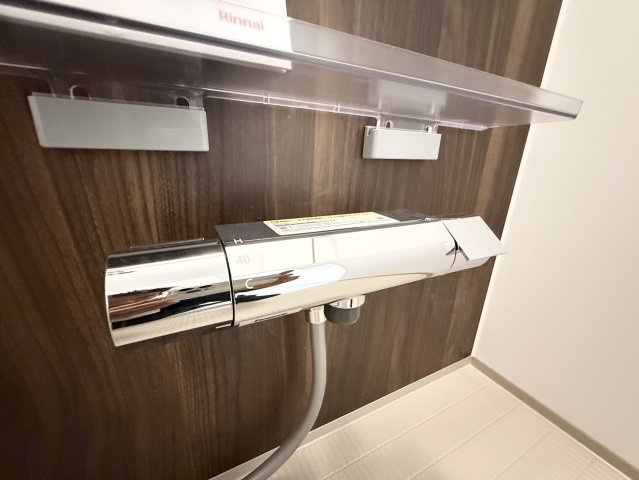 メゾン椿乃 | マイクロバブル浴が楽しめる お風呂付き物件の設備|温度調節できるサーモ付きのシャワー水栓