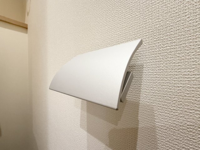 メゾン椿乃 | マイクロバブル浴が楽しめる お風呂付き物件の設備|おしゃれなペーパーホルダー